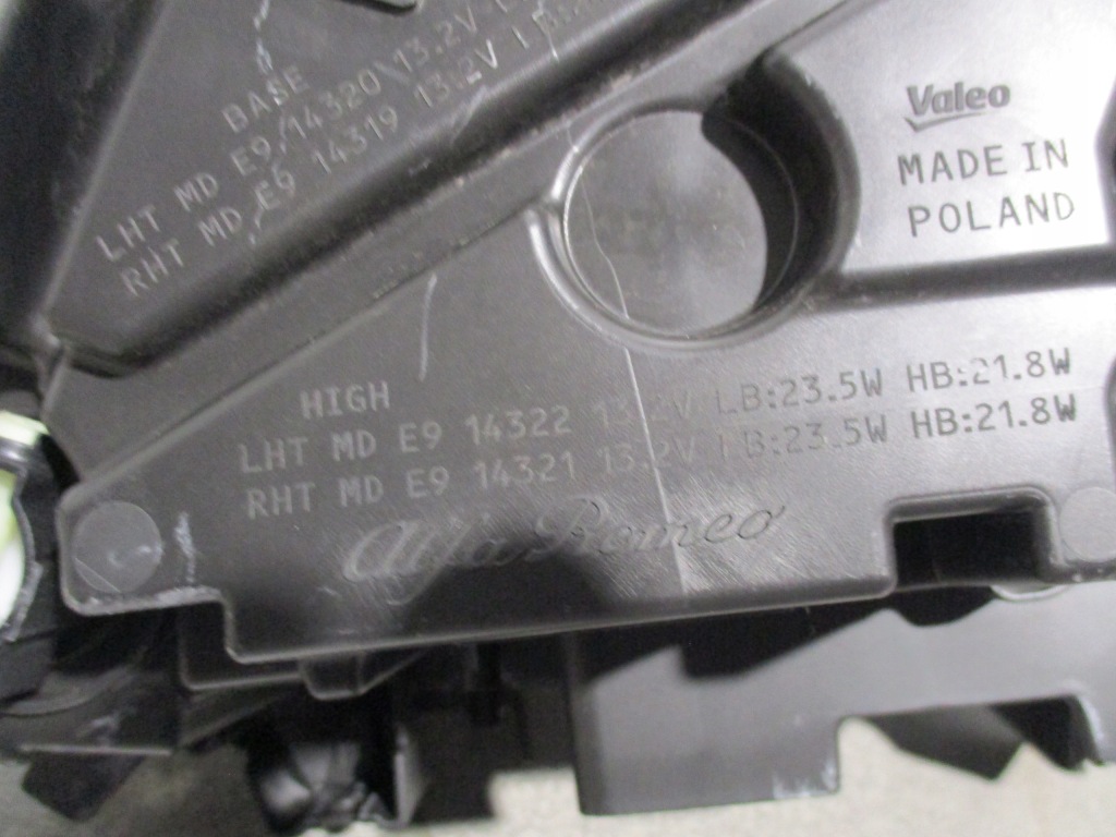 Купить Фара левый перед alfa romeo junio milano full led 50572577