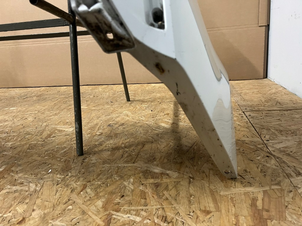 фото №11, Toyota corolla e21 kombi 2019 - бампер задній задня pdc лак 040