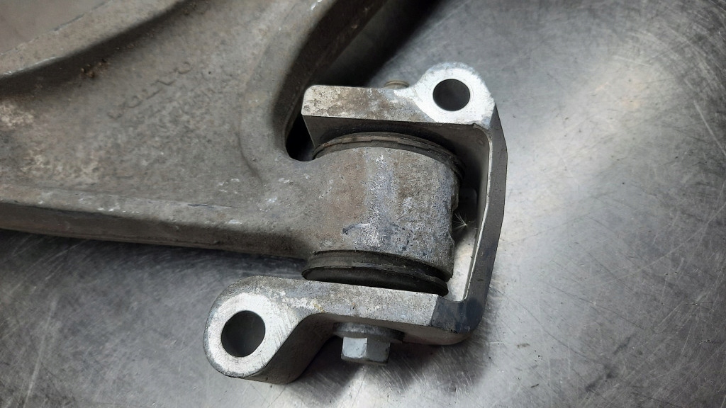 фото №7, Рычаг перед левый нижний volvo xc90 ii xc60 ii v60 v90 16-