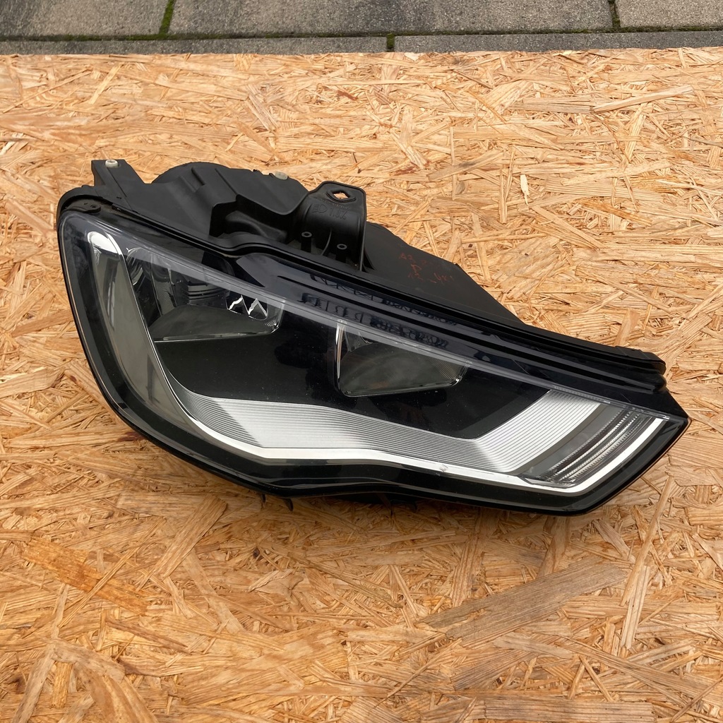 фото №14, Audi a3 8v 2013- лампа права перед звичайна uk 8v0941004a