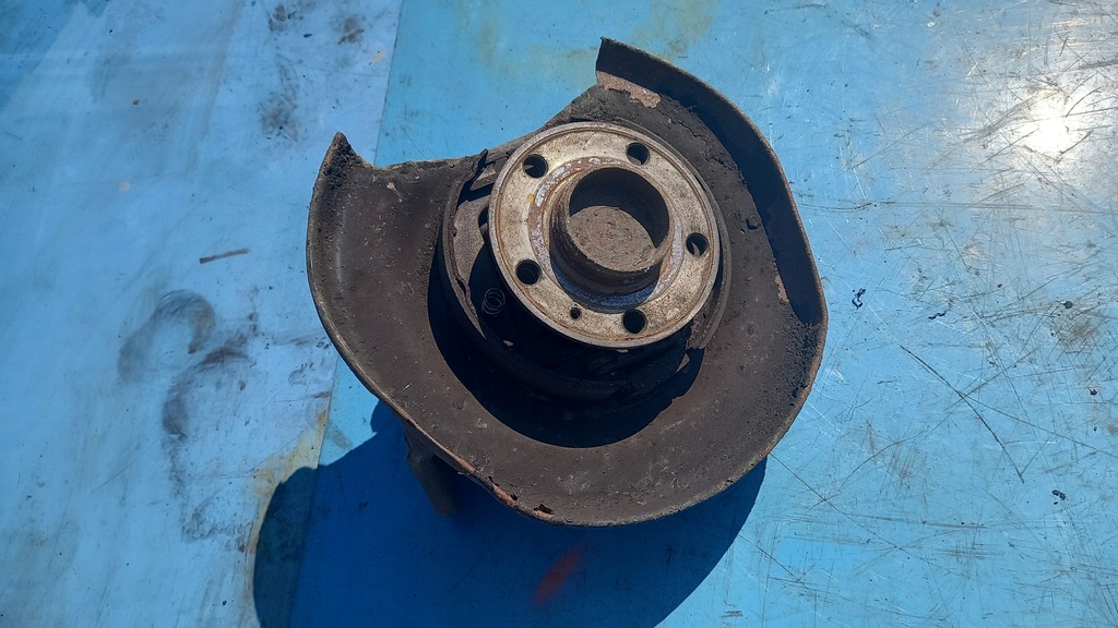 фото №1, Ступиця задня права volvo s80 2.5d 00r