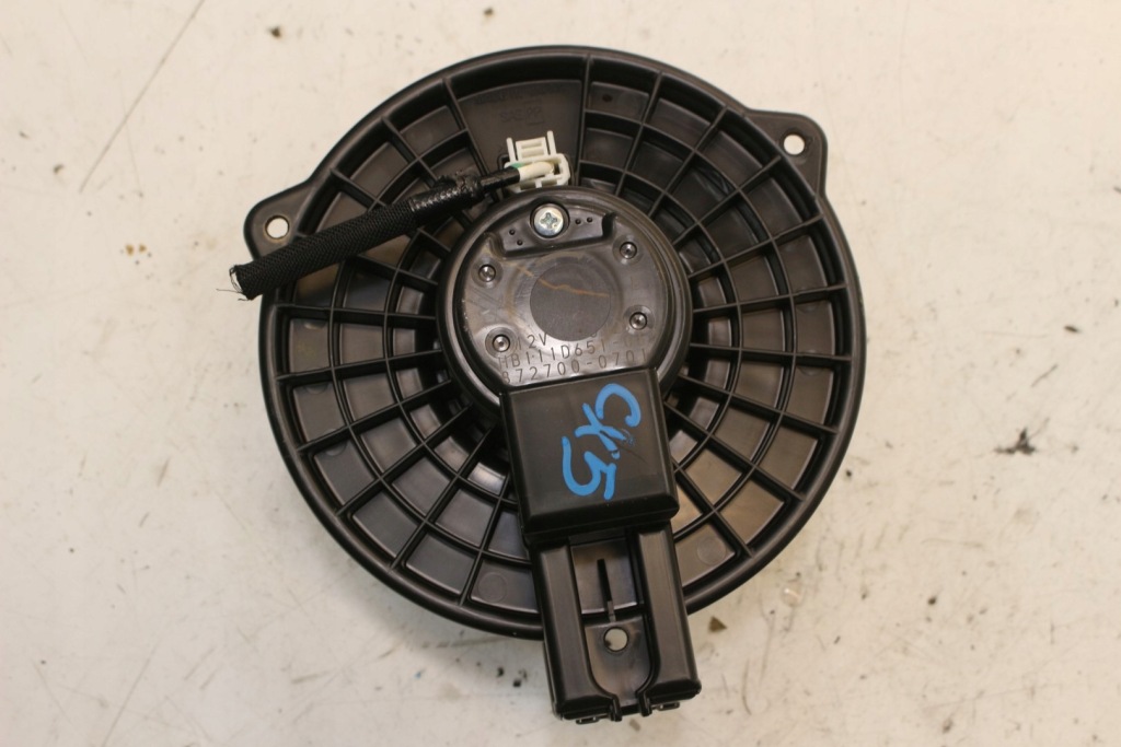 Воздуходувка обдув вентилятор 872700-0701 mazda cx5 cx-5 рестайлинг в Украине