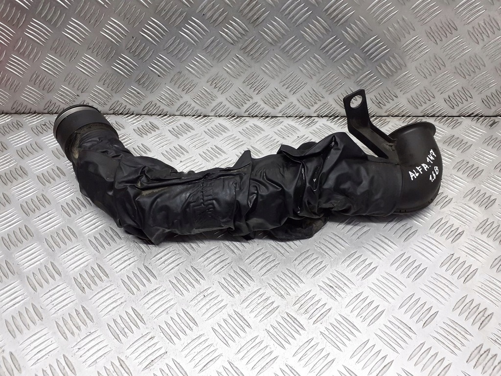 фото №1, Шланг труба впускной воздуха alfa romeo 147