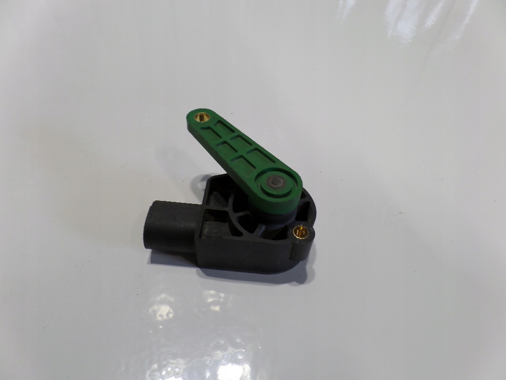 фото №1, Audi r8 датчик вирівнювання лампа 4f0907503