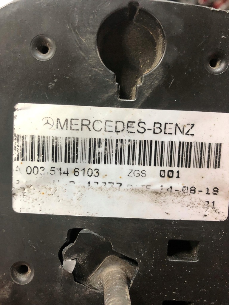 фото №6, Лампа левый задняя mercedes actros mp4 0035446103