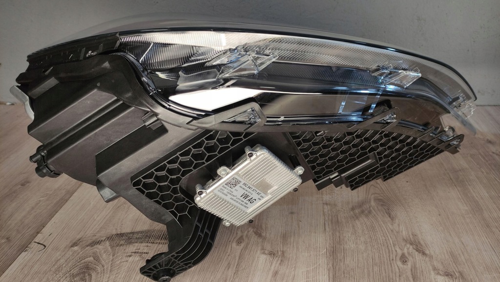 фото №15, Vw caddy iv лампа передня перед led 2k9