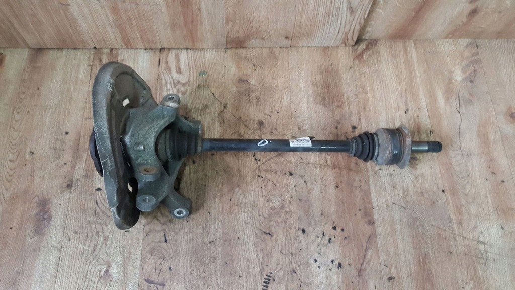фото №1, Поворотный кулак приводной вал правая bmw f10 n47 механическая коробка передач 7581022