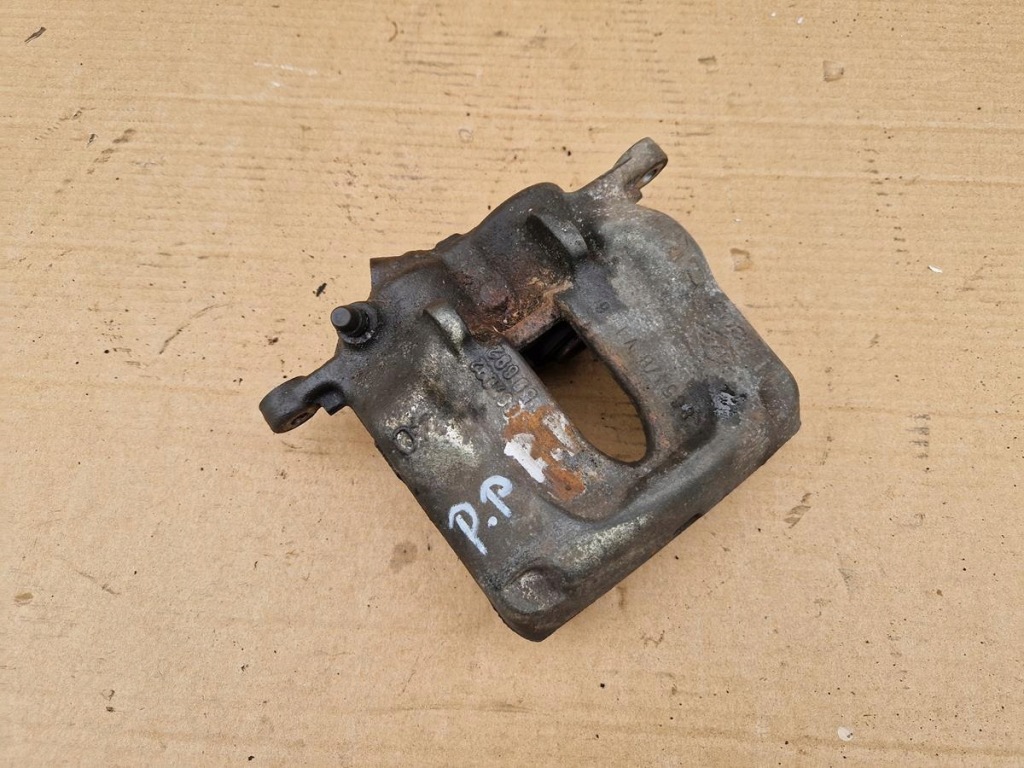 фото №1, Супорт правий перед trafic vivaro primastar 1.9dci