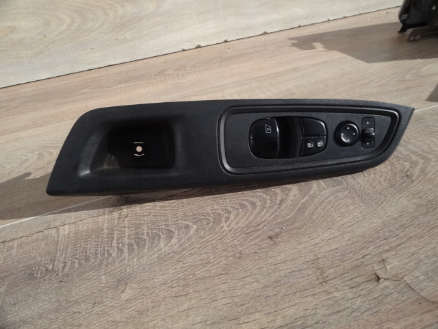 фото №1, Nissan micra k14 2017 перемикач вікон лівий перед