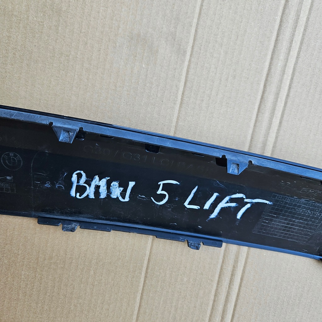 фото №11, Bmw 5 g30 lci lift спойлер накладка дифузор pod бампер задній 9498614
