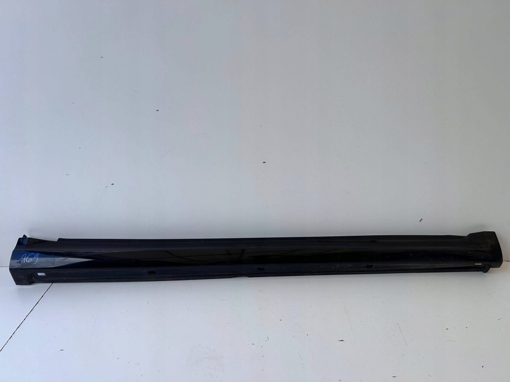 Купить Mercedes a 169 рестайлинг  молдинг порог правая 1696102008 оригинал