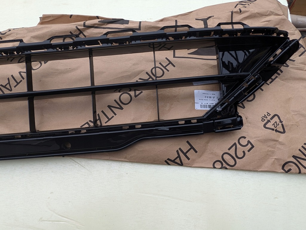 фото №4, Решітка бампера передній vw t-roc r line 2ga