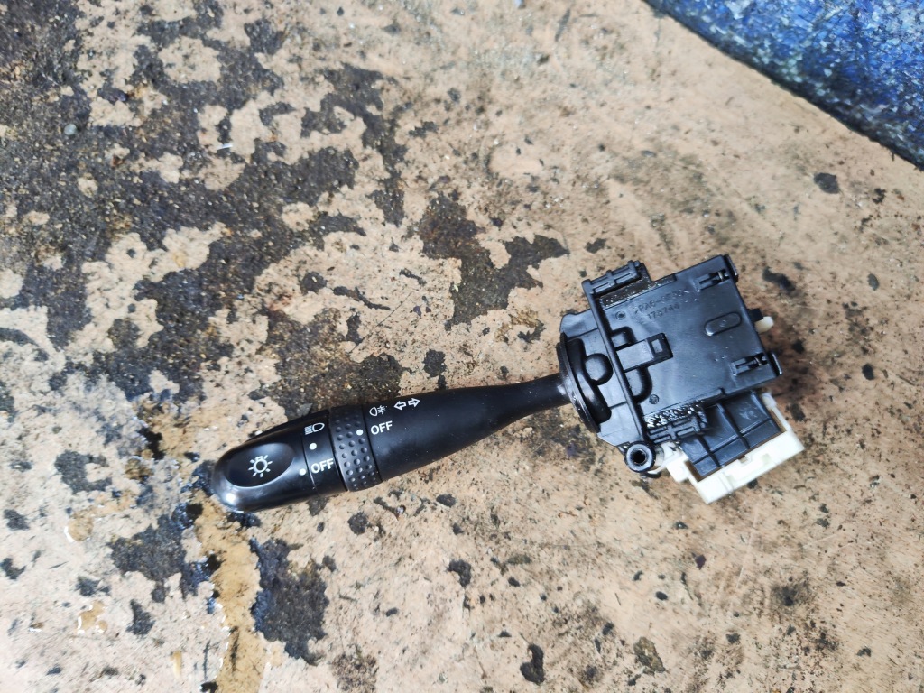 фото №1, Suzuki grand vitara ii перемикач комбінований світла