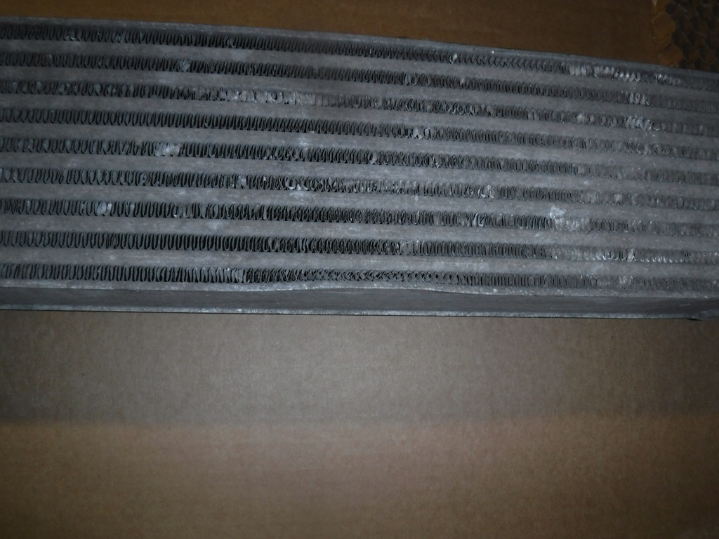 фото №8, Интеркулер радиатор mercedes w209 a2035000500