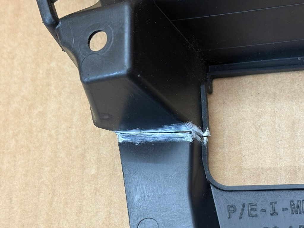 фото №6, Renault austral направляющая кронштейн бампера передний правый левый перед 628631496