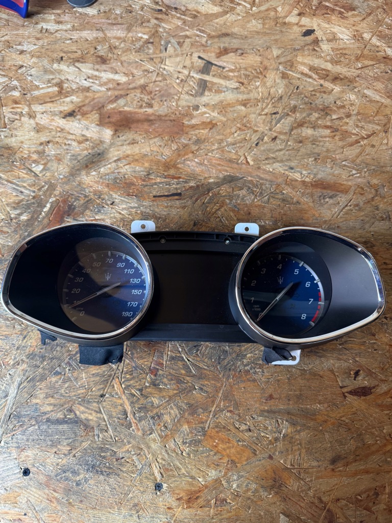 фото №1, Maserati quattroporte vi ghibli levante счетчик приборы 670034278