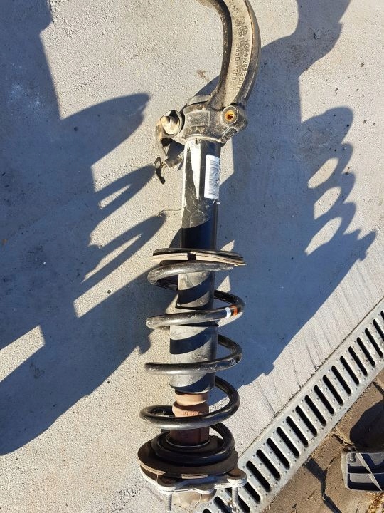 фото №1, Audi a6 c7 3.0 tdi амортизатор правий 4g0031af