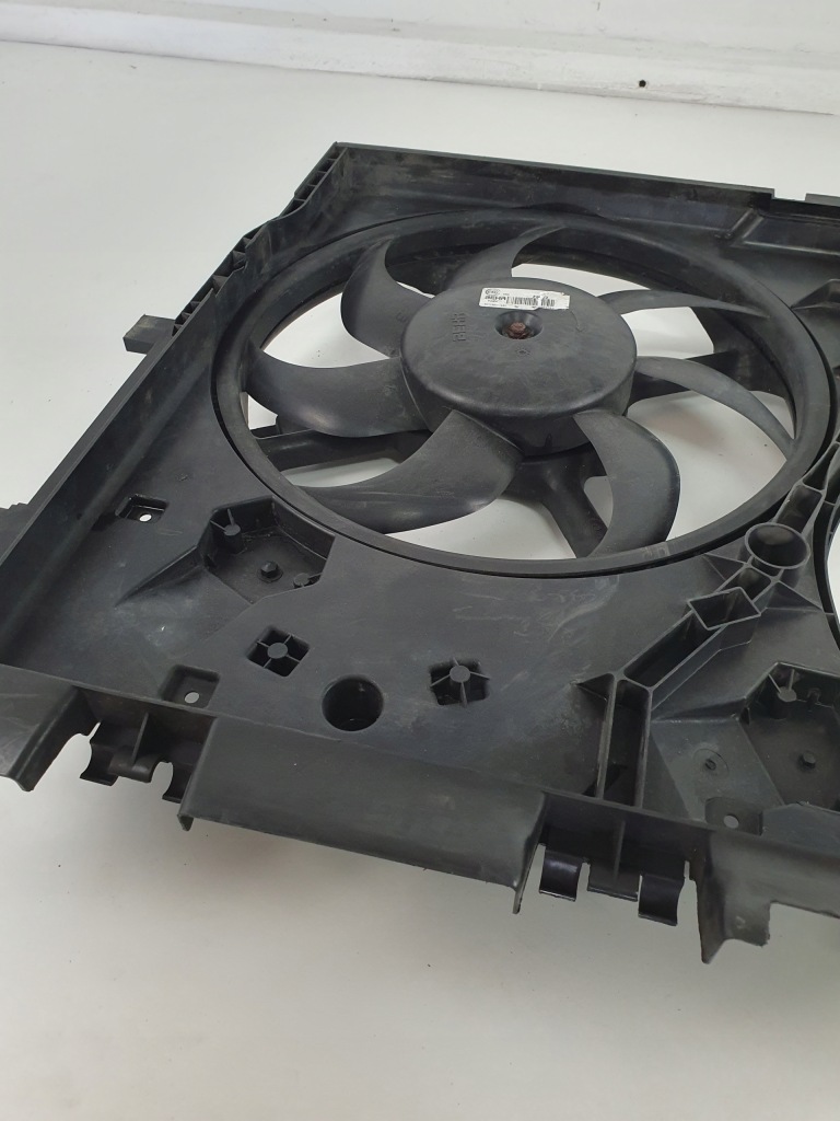 Fiat ducato boxer jumper 2.3 корпус вентилятор радіатора 1358020080 Оригінал