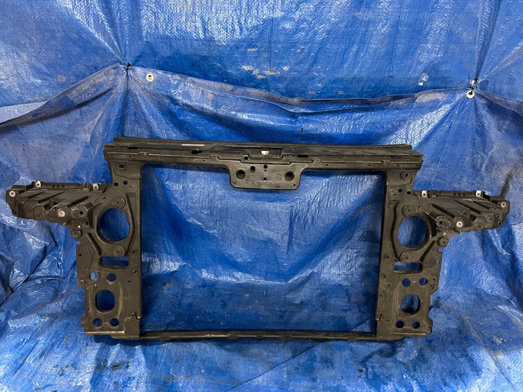 фото №1, Vw touareg 7l0 pas передний усилитель