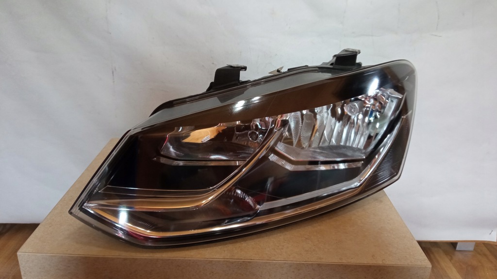 фото №1, Лампа перед vw polo 6c