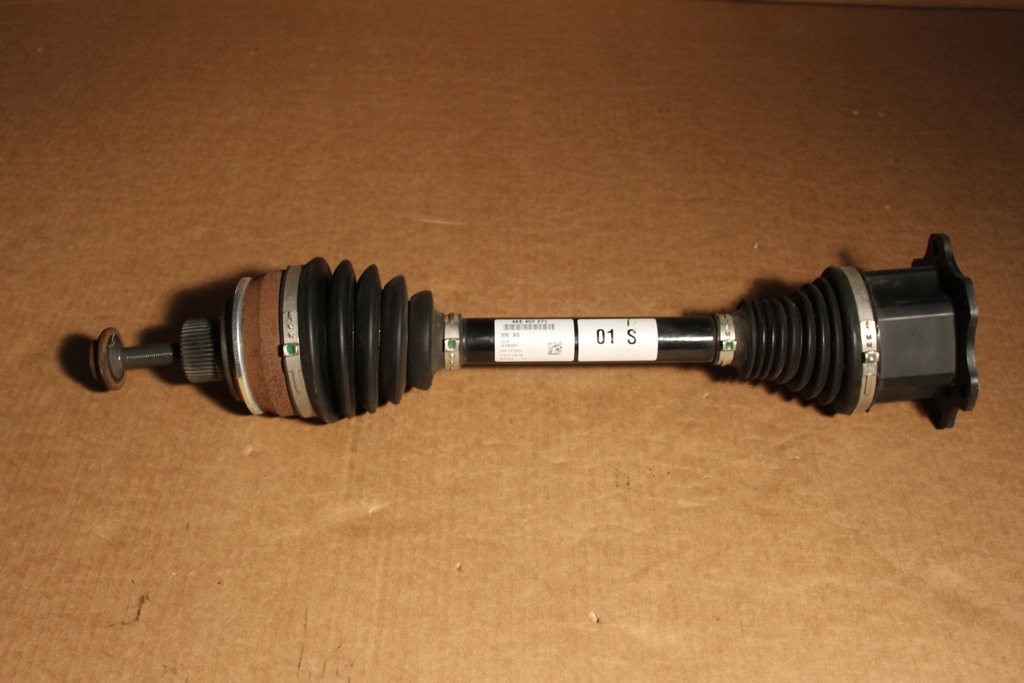 фото №1, Привідний вал перед ліва lub права audi e-tron 55