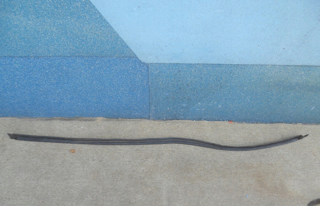 фото №4, Sprinter 906 crafter 06- прокладка двері задня лівий