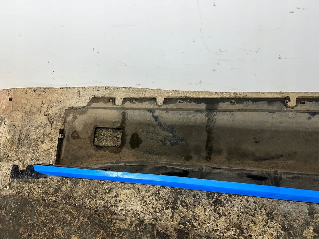 фото №7, Bmw i3 молдинг порог правая 7368598