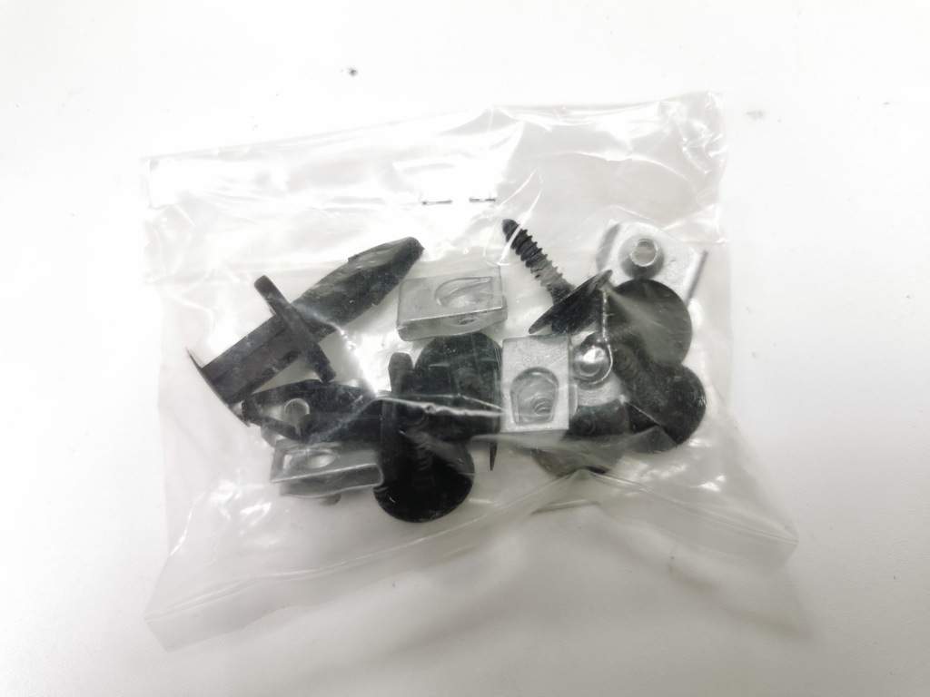 фото №7, Брызговики задняя kpl левый + правый chevrolet orlando оригинальный номер 95980365