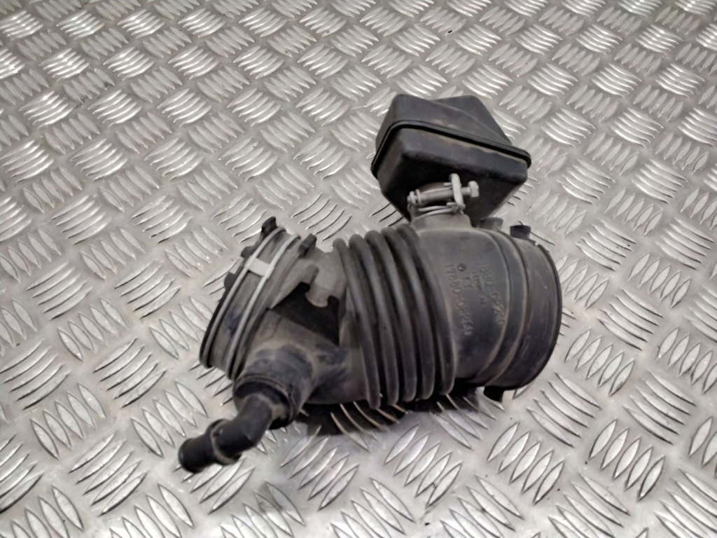 Купить Lexus rx 450h 2019 часть трубы впуска воздуха