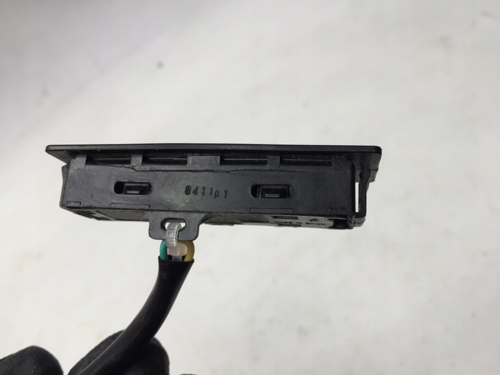 фото №2, Micra k14 v контактор крышки багажника кнопка