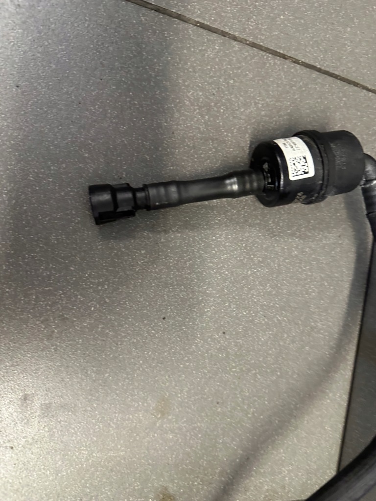 фото №9, Шланг вентиляційний клапан bmw 3 318i g20 b48b20a 8663978 46tyś km