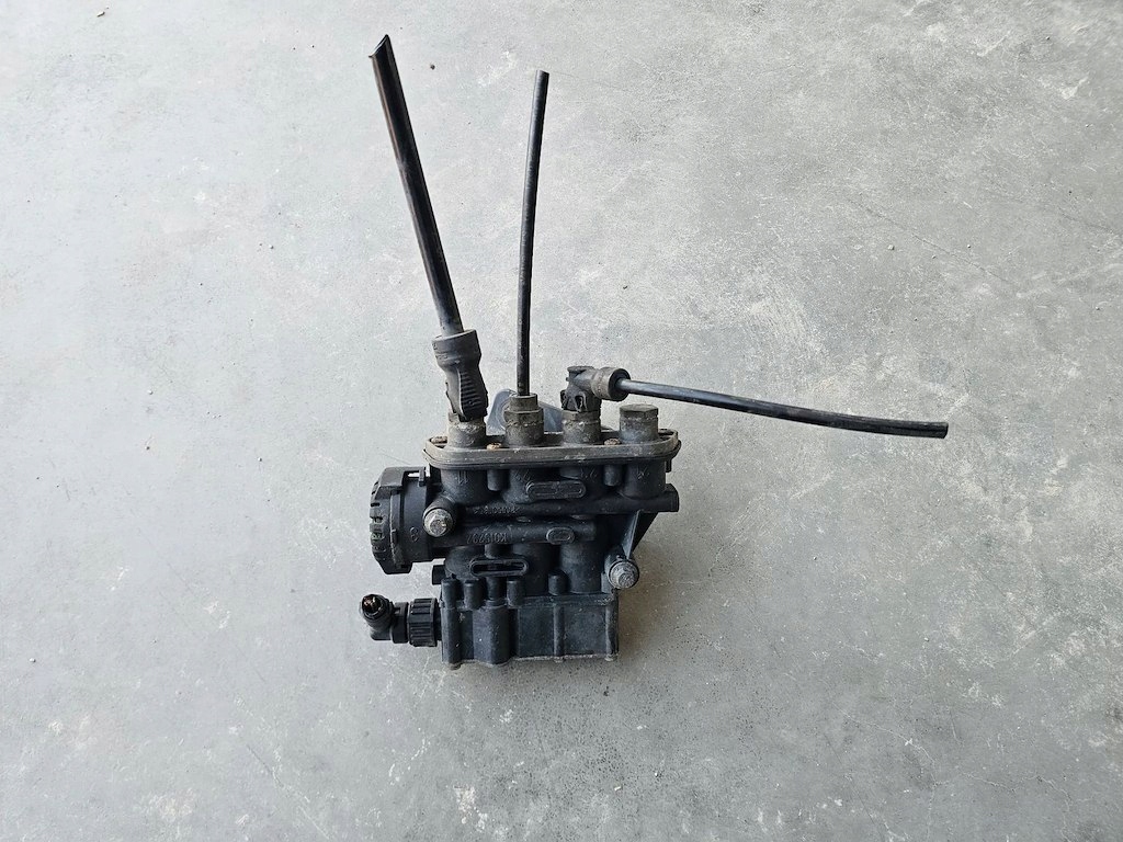 фото №1, Клапан подушек ecas renault premium magnum dxi k019820 21083657