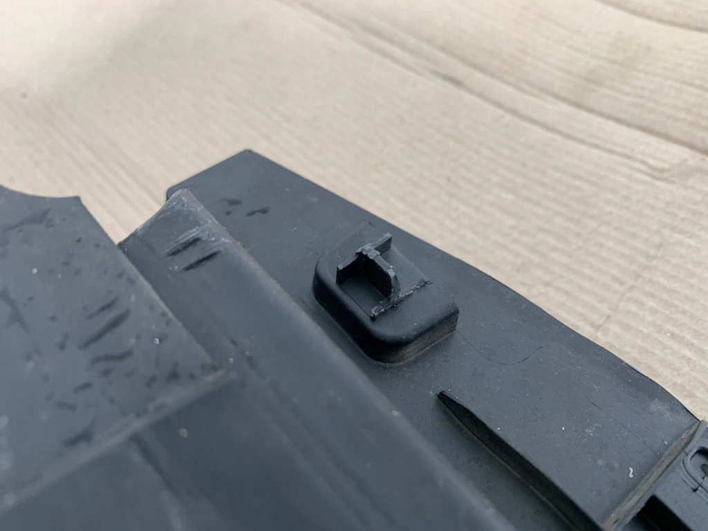 фото №14, Ford mustang mach-e 2021r молдинг захист ліва pod капот