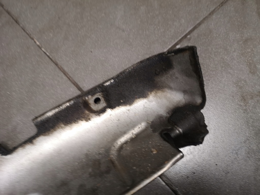 фото №5, Защита коллектор audi a6 c6 3.2 fsi 06e253036j