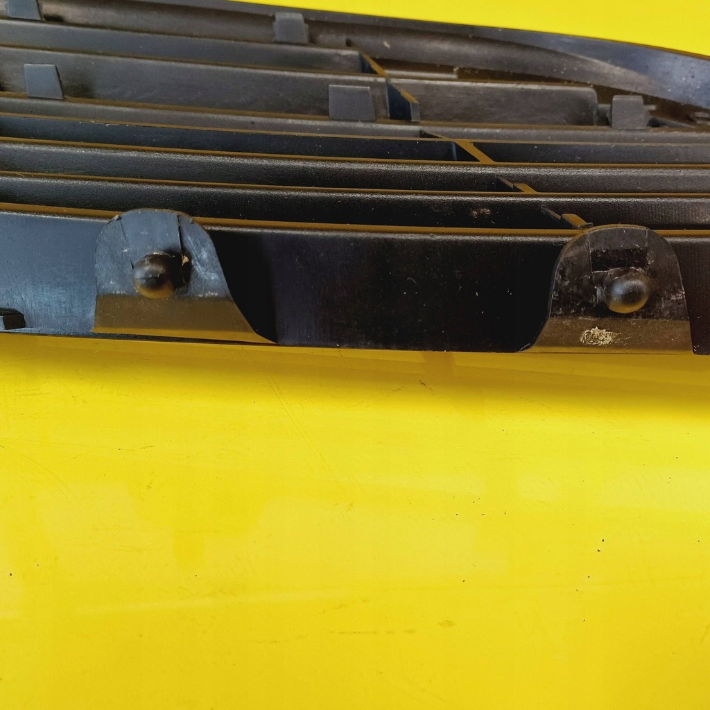 фото №9, Решётка бампера правый перед nissan almera tino 9381m010 nr45