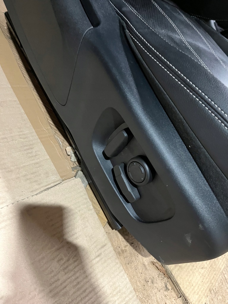 фото №4, Range rover velar l560 сидіння заднє сидіння комплект шкіра