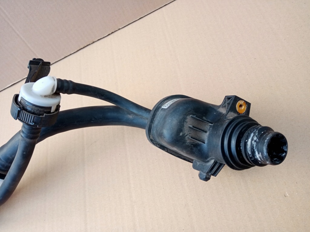 фото №3, Vw golf viii, vw t-roc, skoda octavia iii труба шланг бака пального