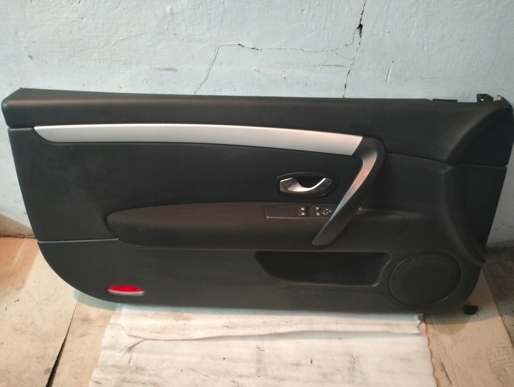 фото №1, Обшивка обивка дверь левый перед laguna iii