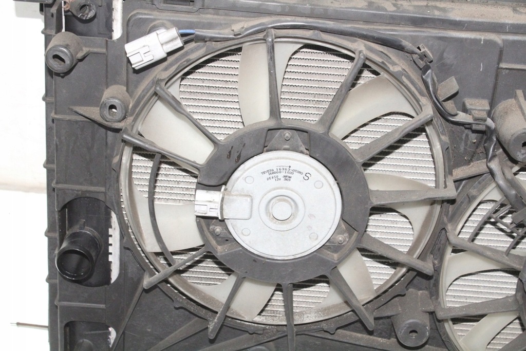 фото №9, Комплект радіатор toyota auris _e15_ 160400t490 1.8l hybrid 73kw 2011