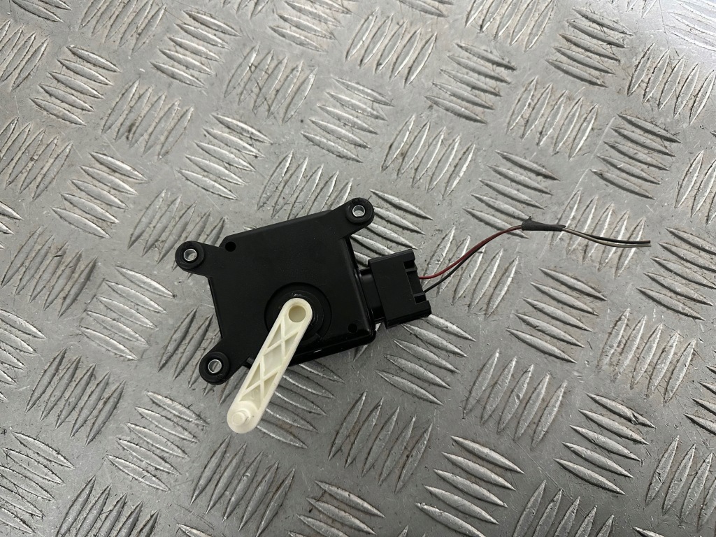 Lancia delta iii моторчик отопителя штекер europa 46723706 Киев