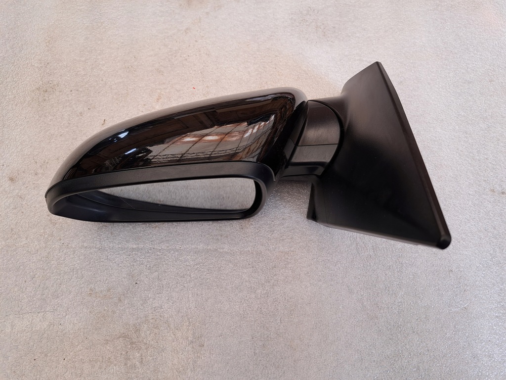 фото №1, Kia stonic левая зеркало 8 pin