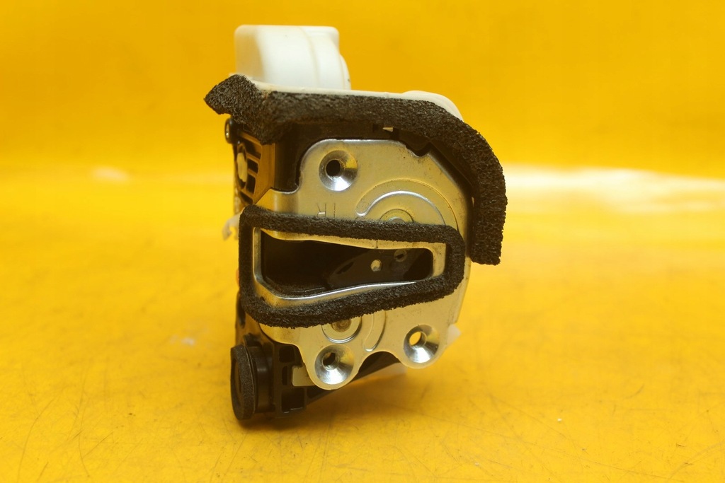 фото №1, Замок дверь правый задняя kia picanto ii 81420-1y020