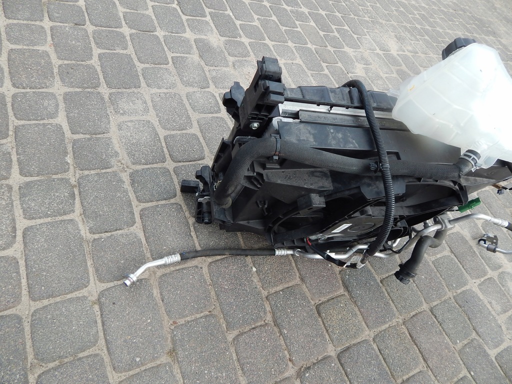 фото №4, Радіатор renault zoe