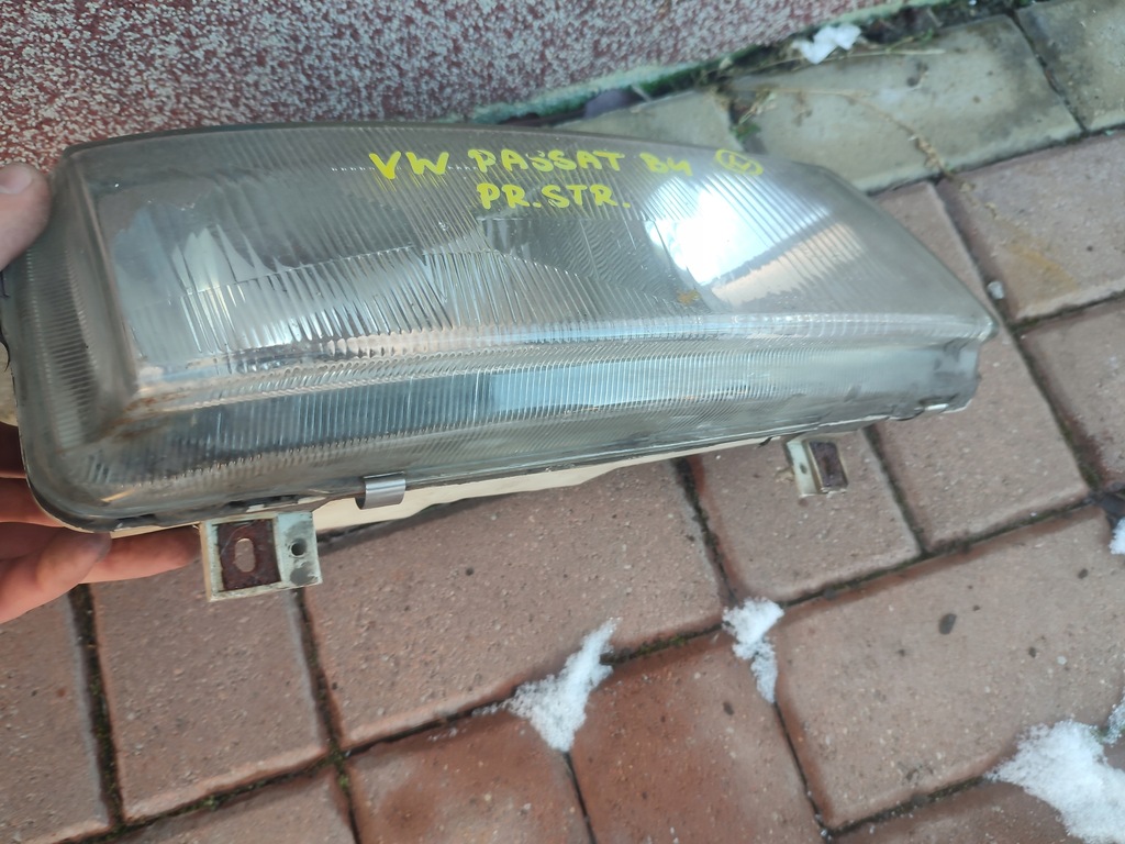 фото №9, Лампа правий перед volkswagen passat b4 141970-00