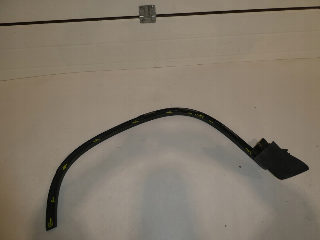 фото №4, Молдинг крыла левый задняя vw tiguan 5n 5n0854819b