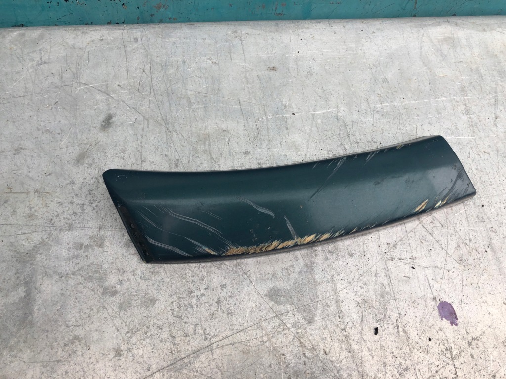 фото №1, Mercedes w124 sedan молдинг крыла левый задняя