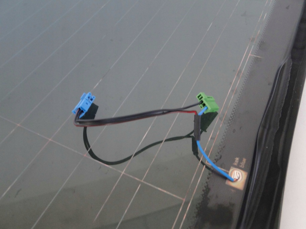 Mercedes стекло задняя w крышке  тонированная 2021 glc 254 x254 suv Оригинал