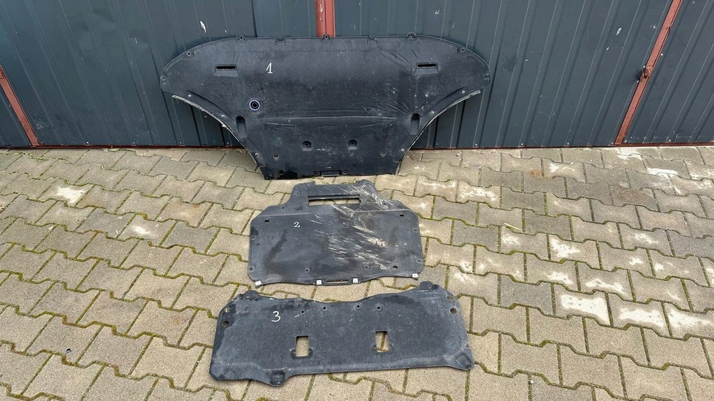 фото №1, Audi q7 4m0 4m lift защита защита подвеска комплект 4m0825235