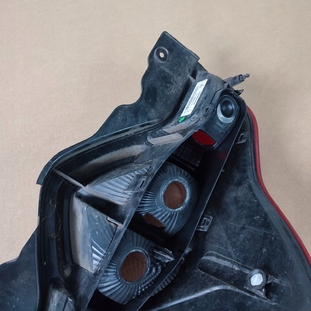 фото №8, Лампа правий задня dacia lodgy 265502184r