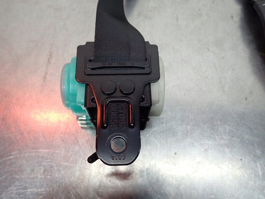 фото №7, Pas задній середній безпеки toyota corolla e15